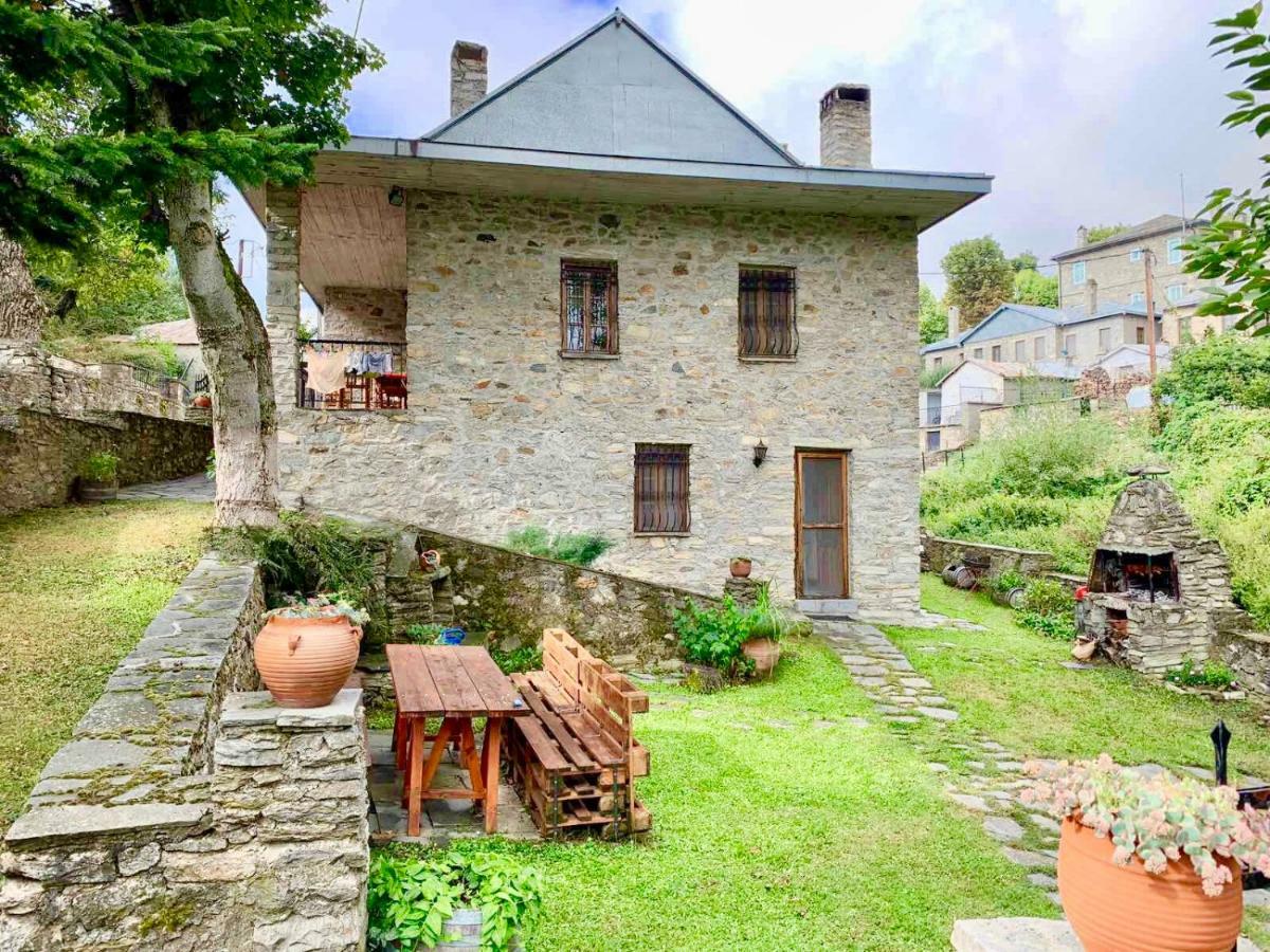 Πέτρινο Παραδοσιακό Σπίτι "Χιονάτη" Villa Nimfaíon Dış mekan fotoğraf